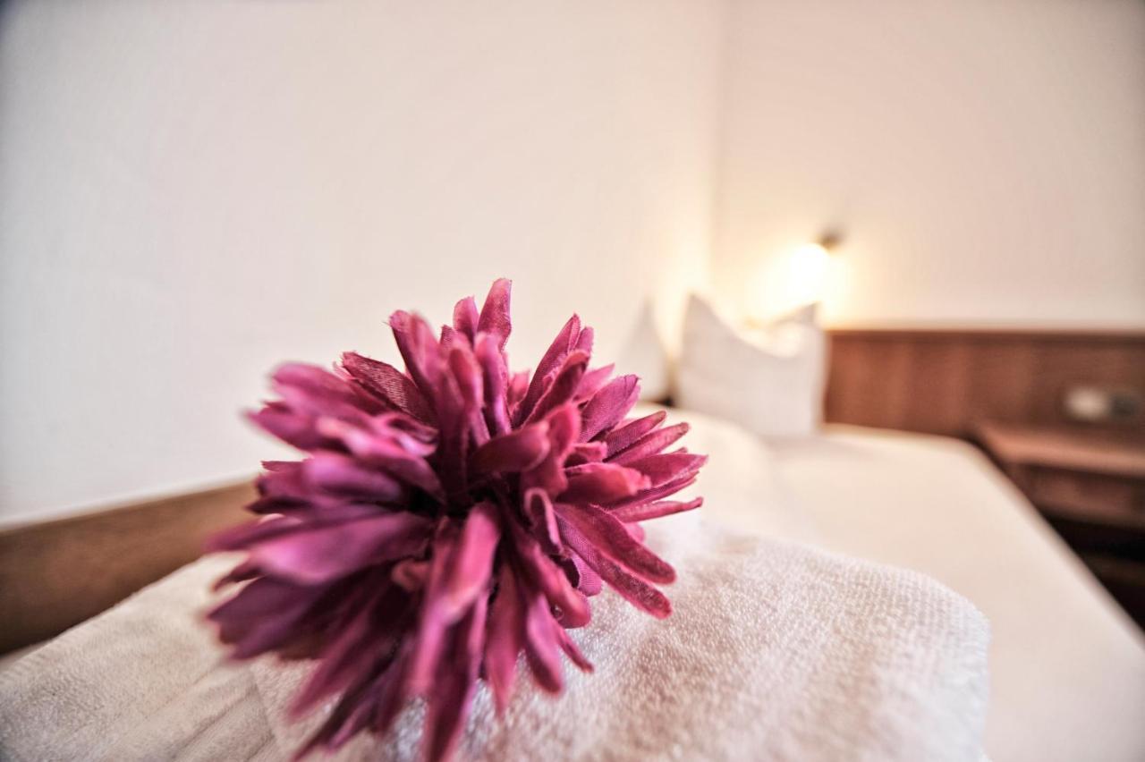 Haus Enzian Apartment Фис Екстериор снимка